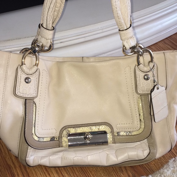 Coach Handbags - Coach purse
